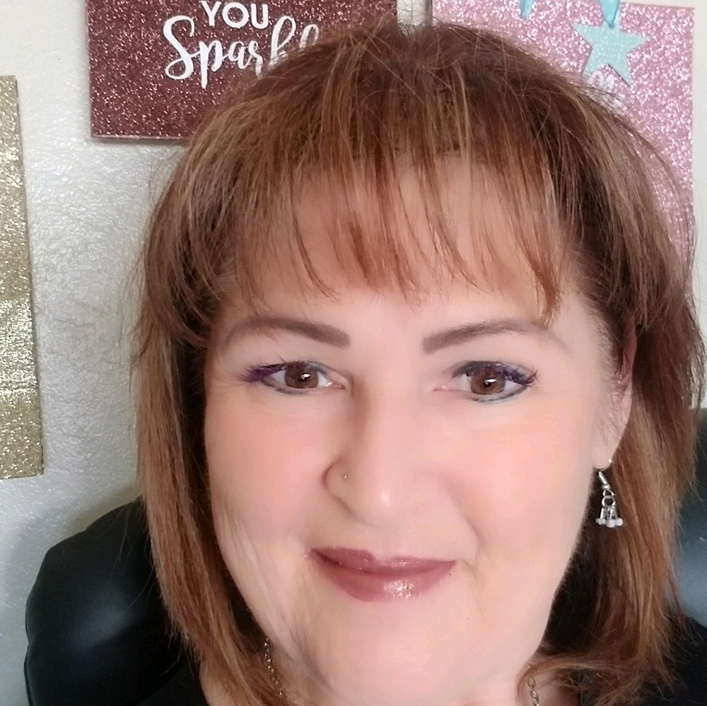 Meet your Posher, Lori